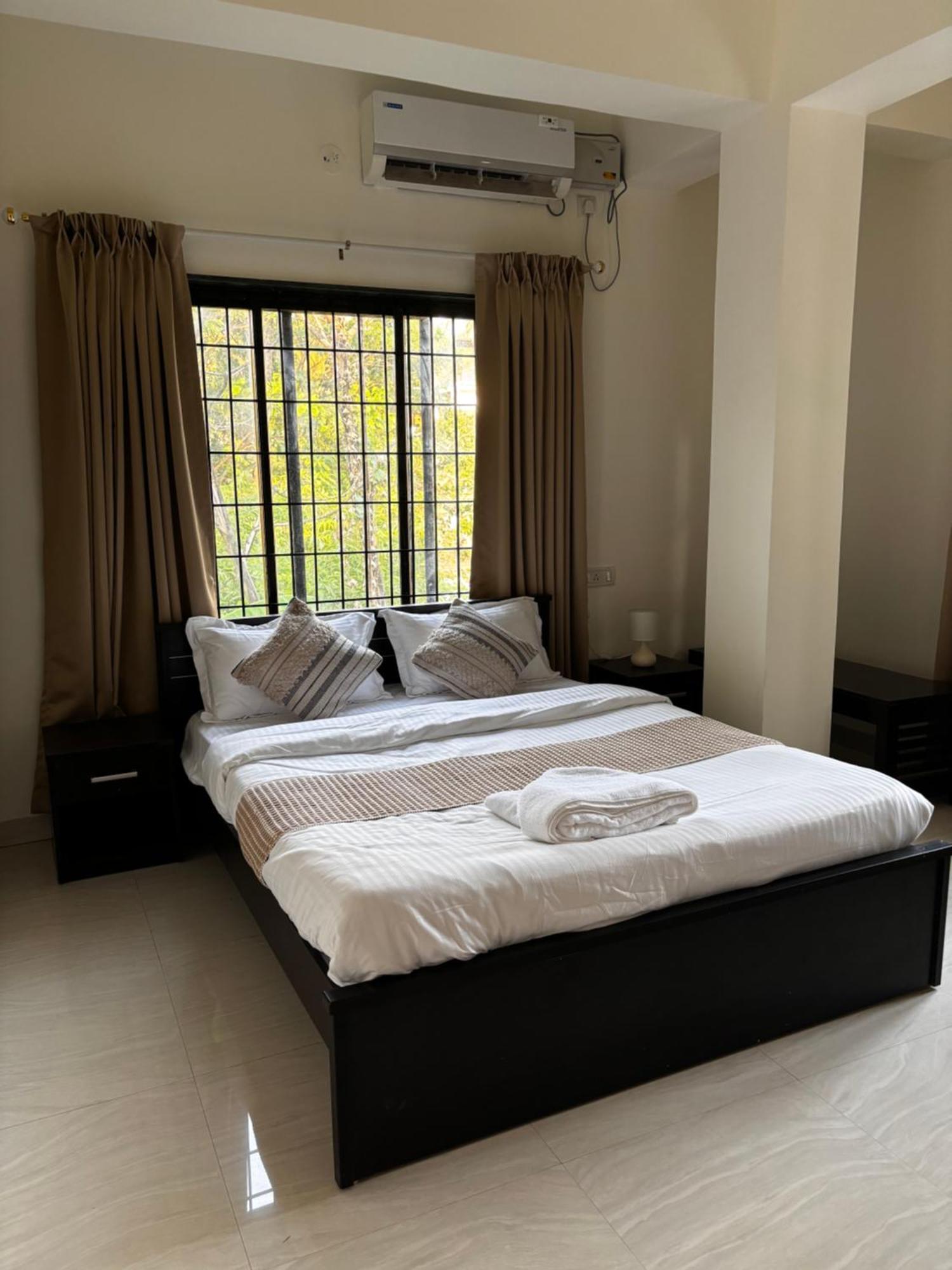 Papa John Villa A Calangute Esterno foto