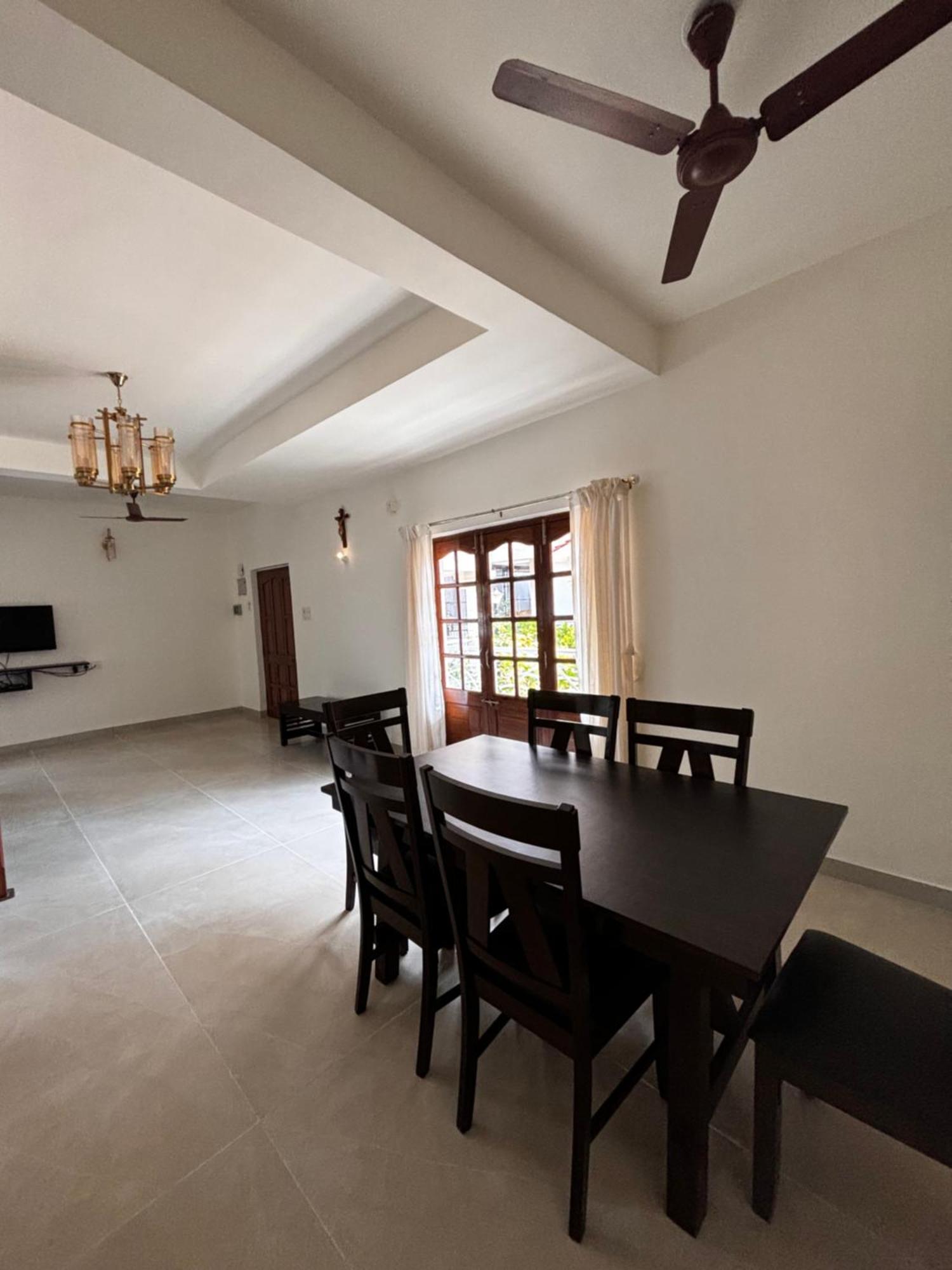 Papa John Villa A Calangute Esterno foto