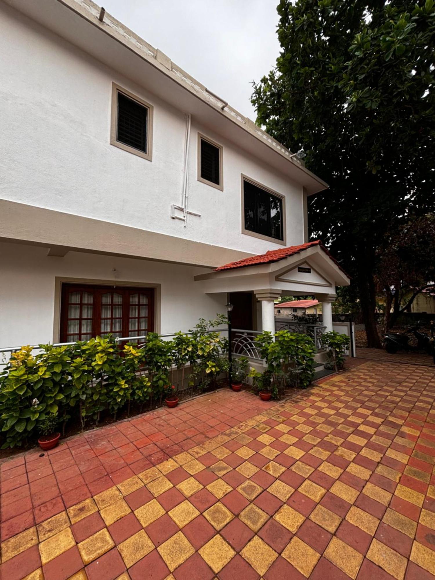 Papa John Villa A Calangute Esterno foto