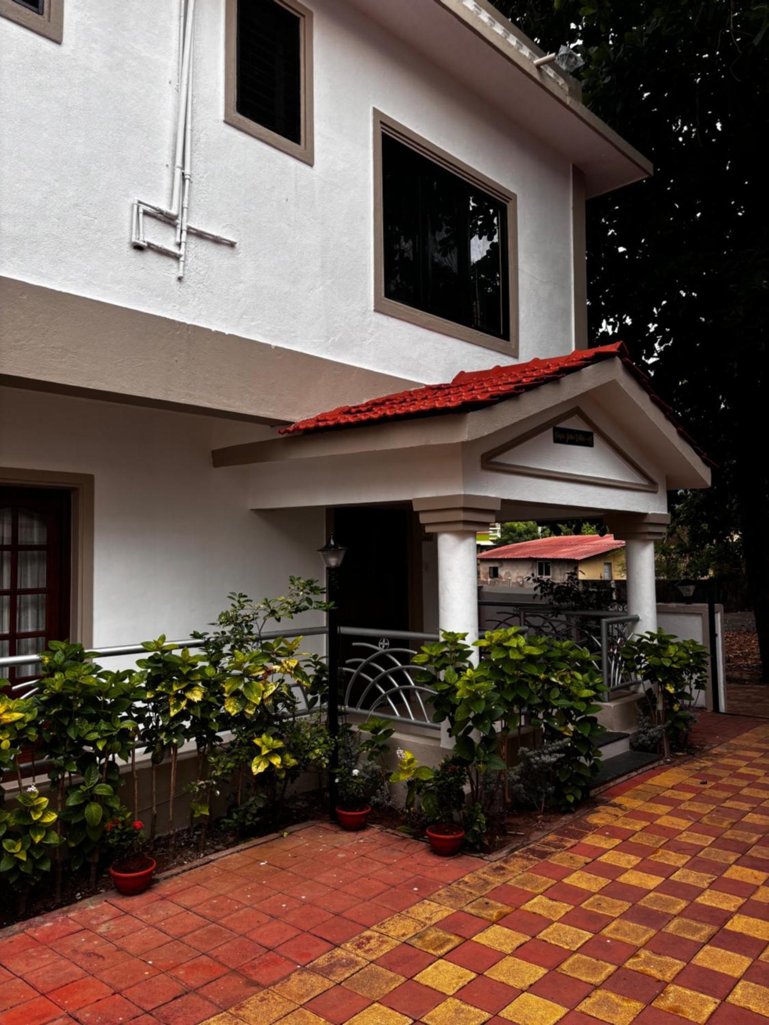 Papa John Villa A Calangute Esterno foto