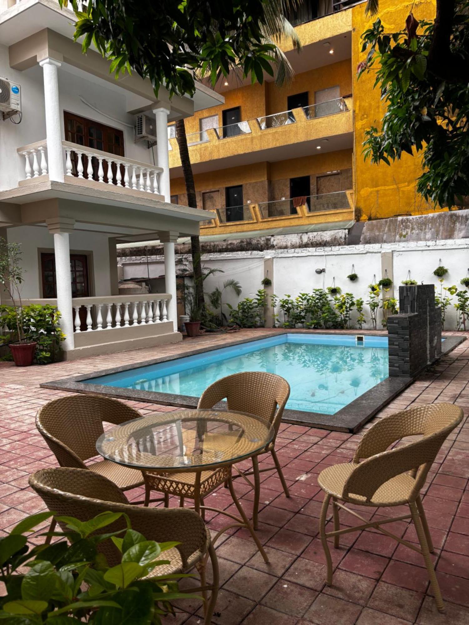 Papa John Villa A Calangute Esterno foto