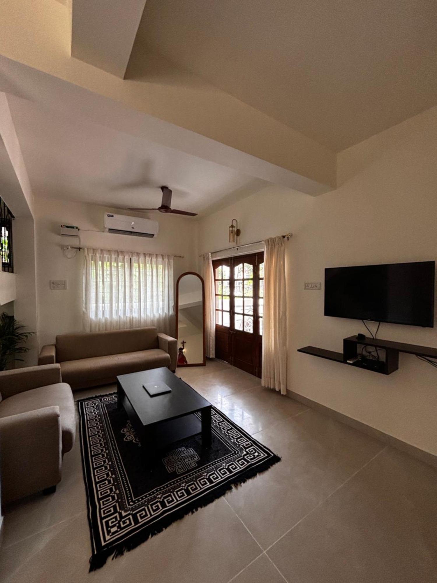 Papa John Villa A Calangute Esterno foto