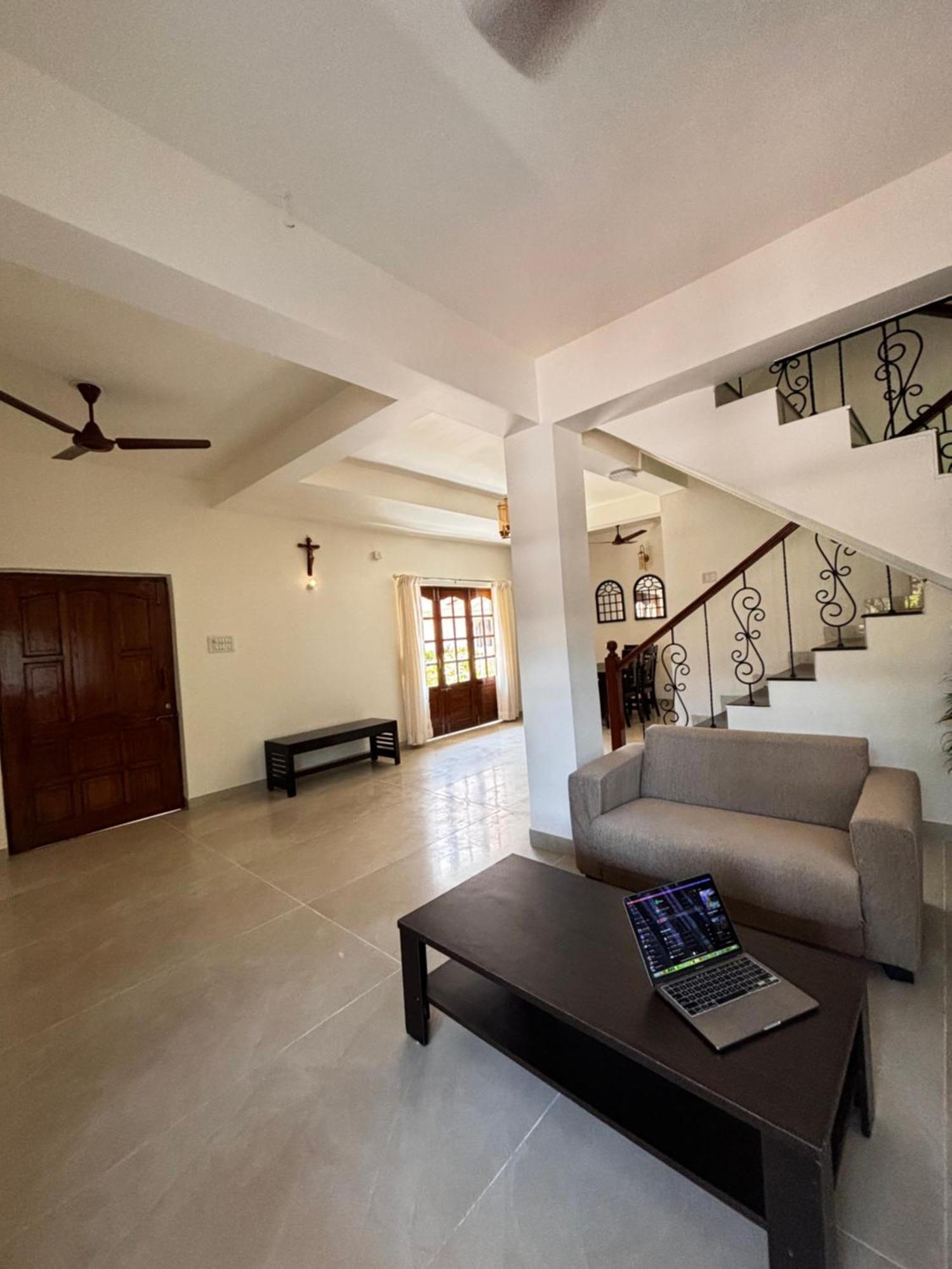 Papa John Villa A Calangute Esterno foto